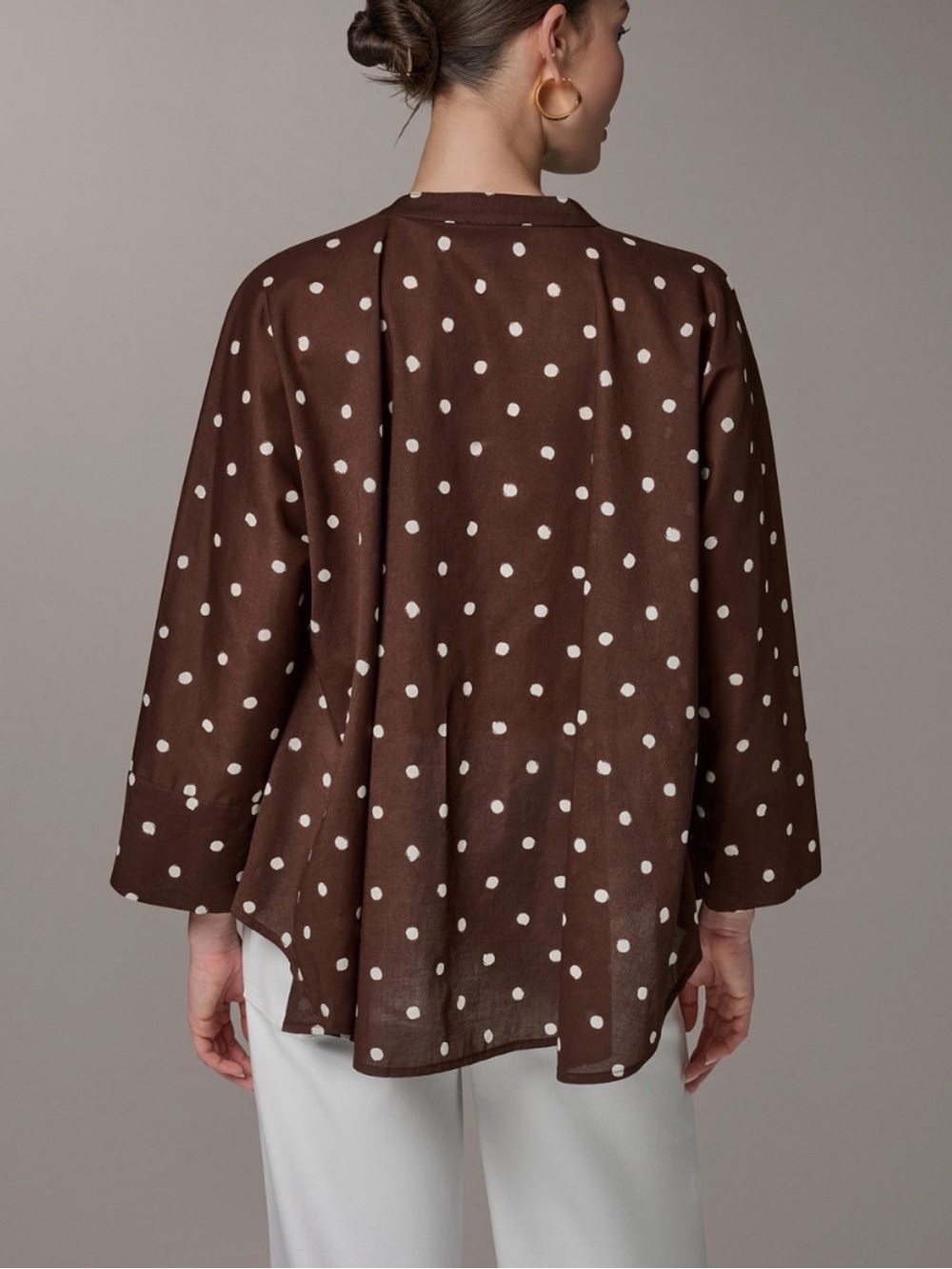Donna Karan Brown and White Polka Dot Print Split-Neck Blouse Loose Fit - Picture 4 of 11
